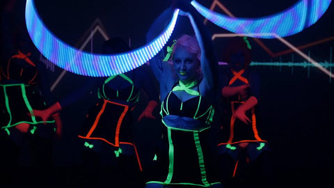 Fan Lace Girdles; the never-ending story and secret project "SexyTron"