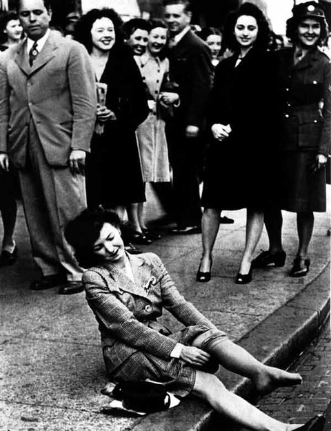 Guest blog: a short history of fully fashioned stockings, from German stockist Lyngerie.de!